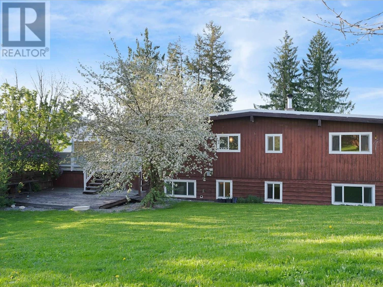 2190 Southeast Okanagan Avenue, Salmon Arm, BC, V1E 1H4 - 3
