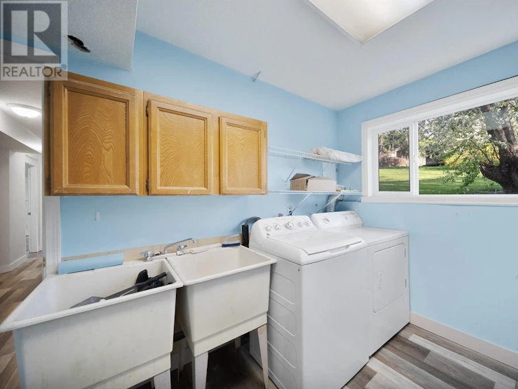 2190 Southeast Okanagan Avenue, Salmon Arm, BC, V1E 1H4 - 33