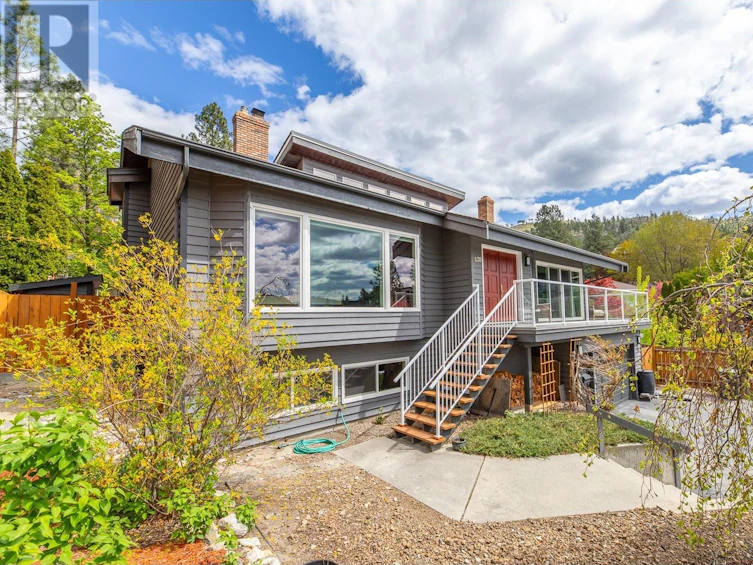 120 Ponderosa Place, Penticton, BC, V2A 7Y8