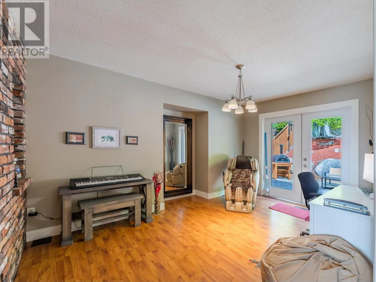 120 Ponderosa Place, Penticton, BC, V2A 7Y8 - 14