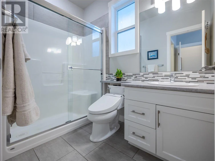 1046 Holden Road, Penticton, BC, V2A 9G4 - 25