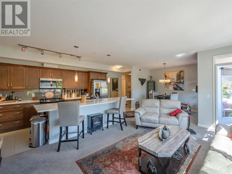 204-3591 Skaha Lake Road, Penticton, BC, V2A 7K2 - 3