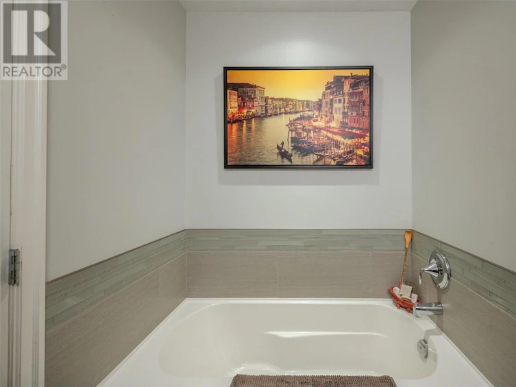 204-3591 Skaha Lake Road, Penticton, BC, V2A 7K2 - 32