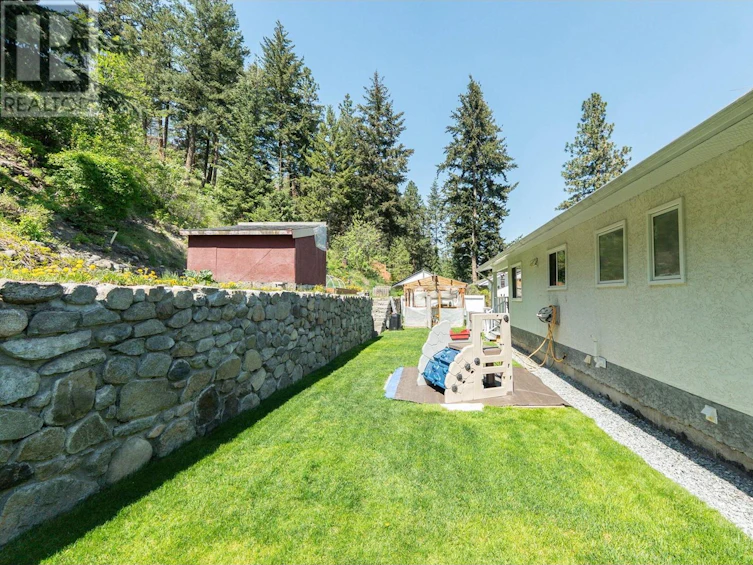 3292 Mciver Road, West Kelowna, BC, V4T 1G2 - 21