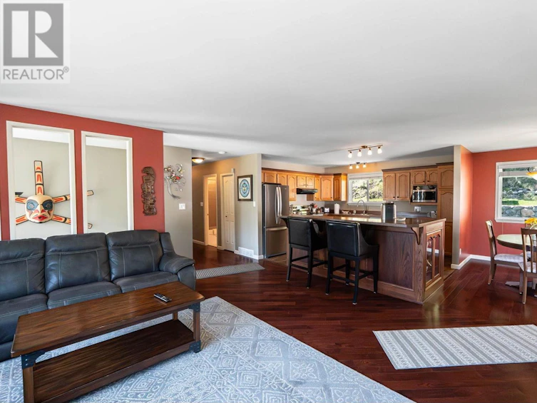 3292 Mciver Road, West Kelowna, BC, V4T 1G2 - 8