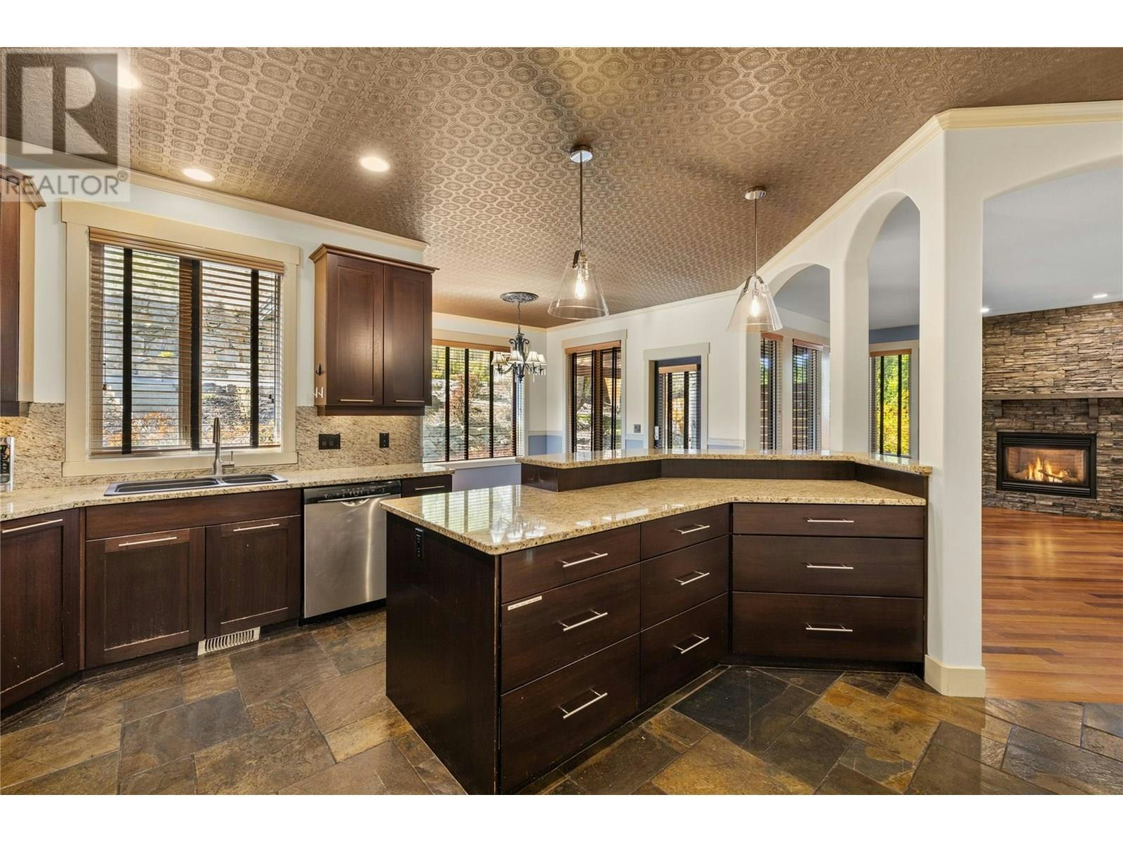 5407 Hedeman Court, Kelowna, BC, V1W 5A3 - 14