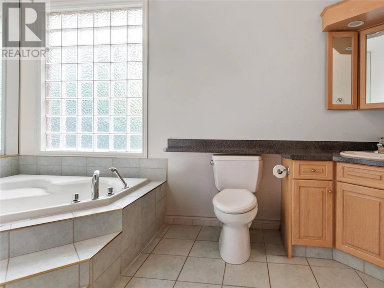 1282 Corbishley Avenue, Penticton, BC, V2A 8V2 - 17