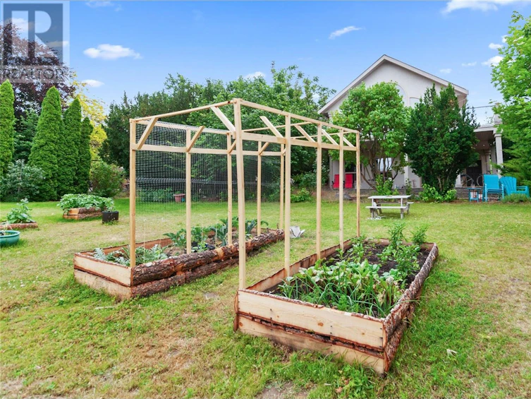 1282 Corbishley Avenue, Penticton, BC, V2A 8V2 - 27