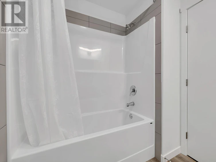 201-1111 Frost Road, Kelowna, BC, V1W 0G8 - 23