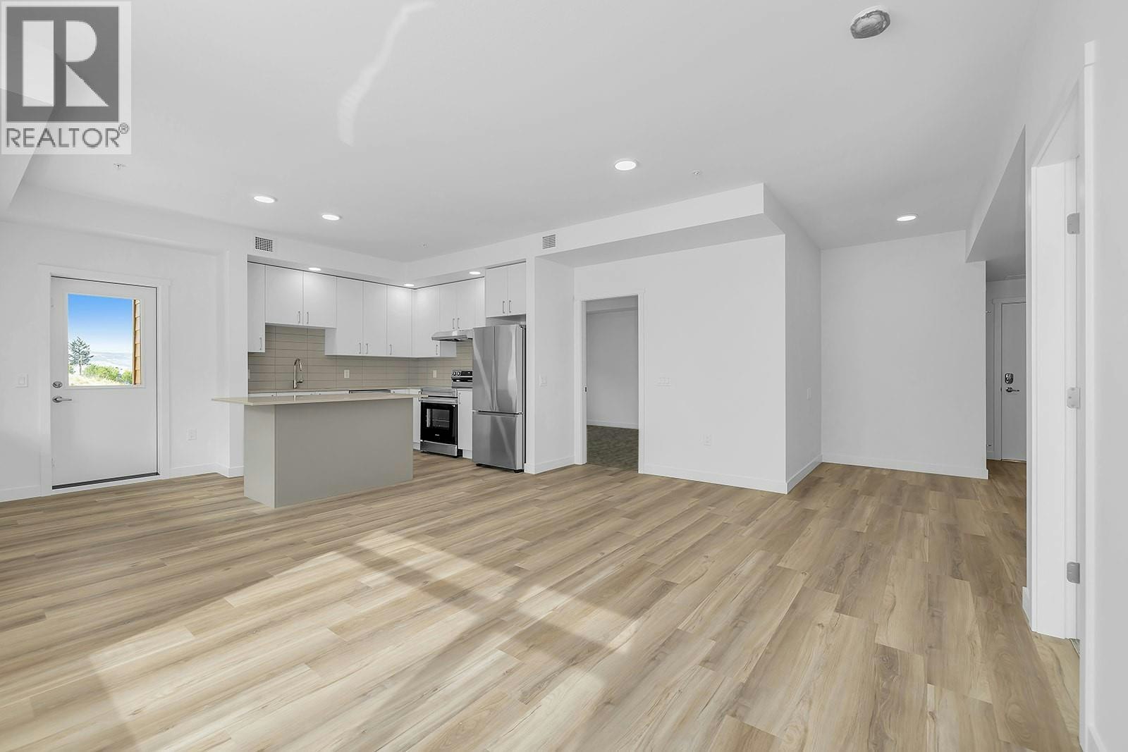 318-1057 Frost Road, Kelowna, BC, V1W 0G7 - 4