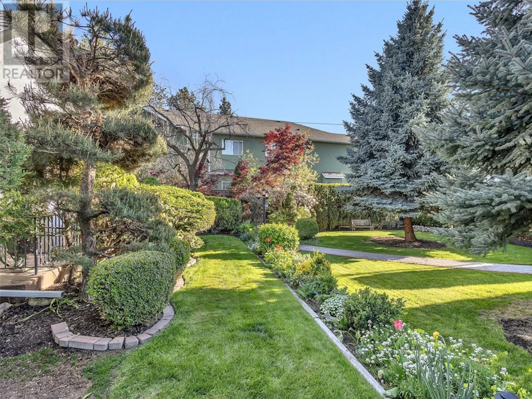1064 Fairview Road, Penticton, BC, V2A 5Z2 - 75