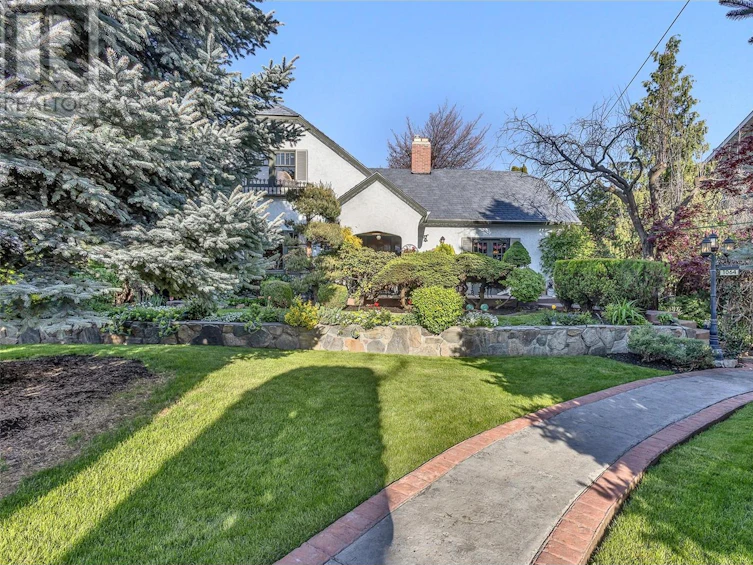 1064 Fairview Road, Penticton, BC, V2A 5Z2 - 79