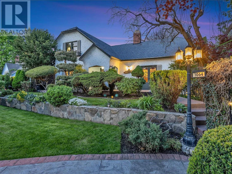 1064 Fairview Road, Penticton, BC, V2A 5Z2 - 2