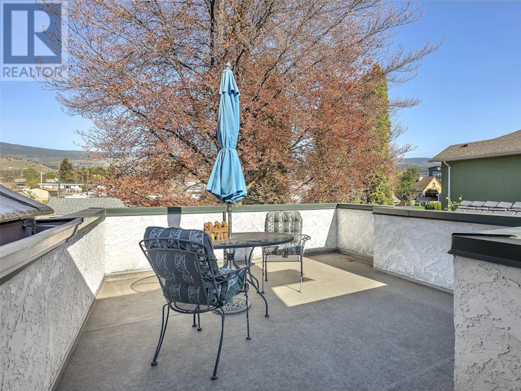 1064 Fairview Road, Penticton, BC, V2A 5Z2 - 39