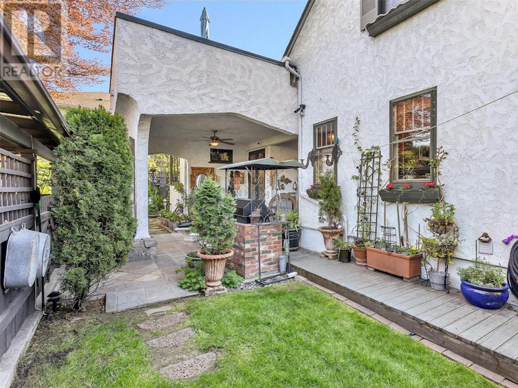 1064 Fairview Road, Penticton, BC, V2A 5Z2 - 86