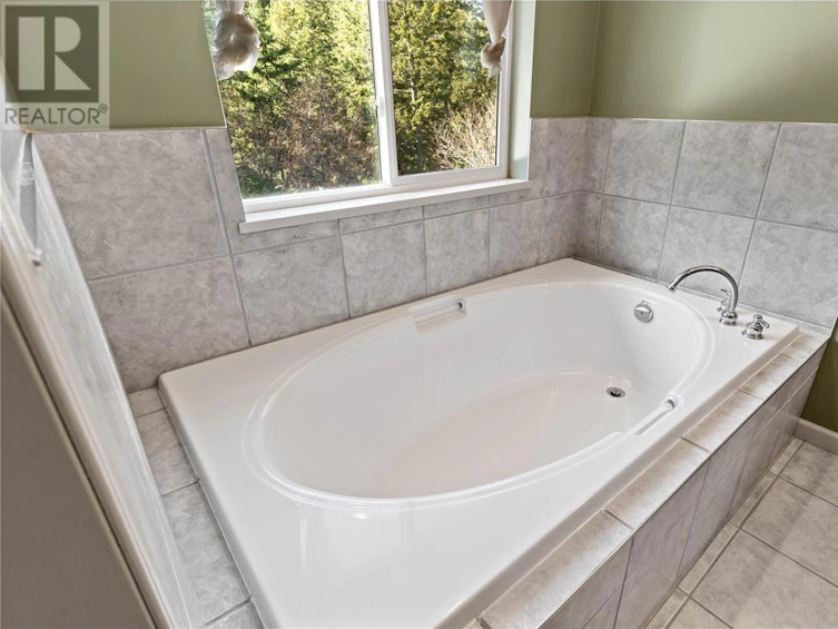4942 Woodland Court, Kamloops, BC, V2C 6V5 - 14