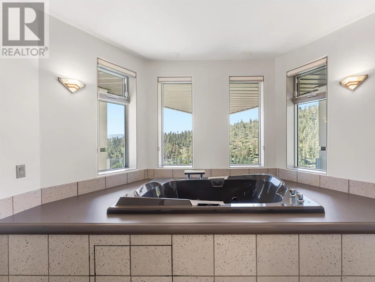 464 Grainger Road, Kelowna, BC, V1V 1C8 - 31