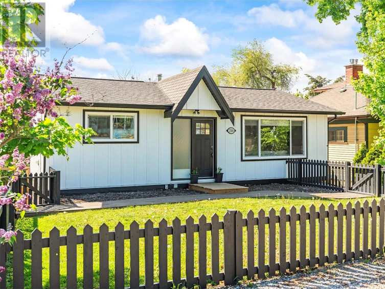 2504 26 Street, Vernon, BC, V1T 4T5