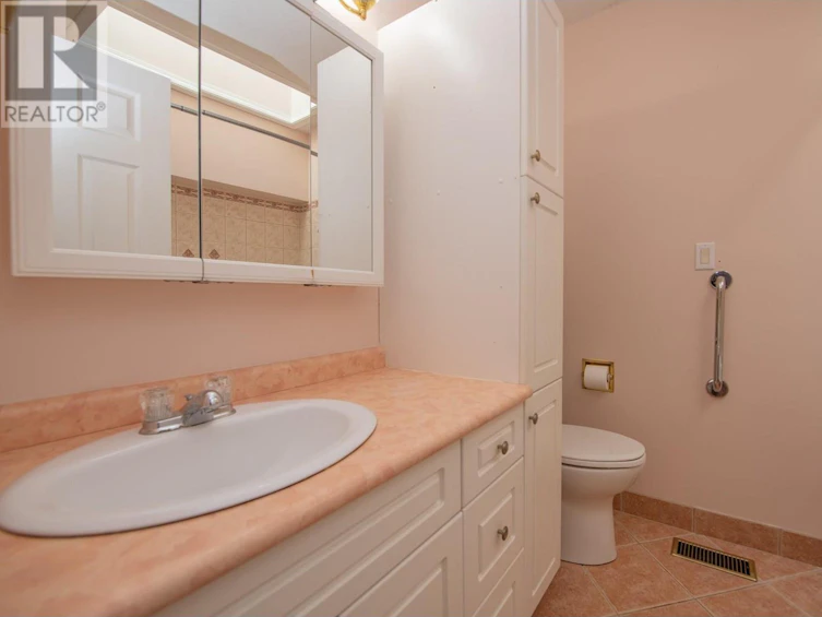 6627 Longacre Drive, Vernon, BC, V1H 1H9 - 46