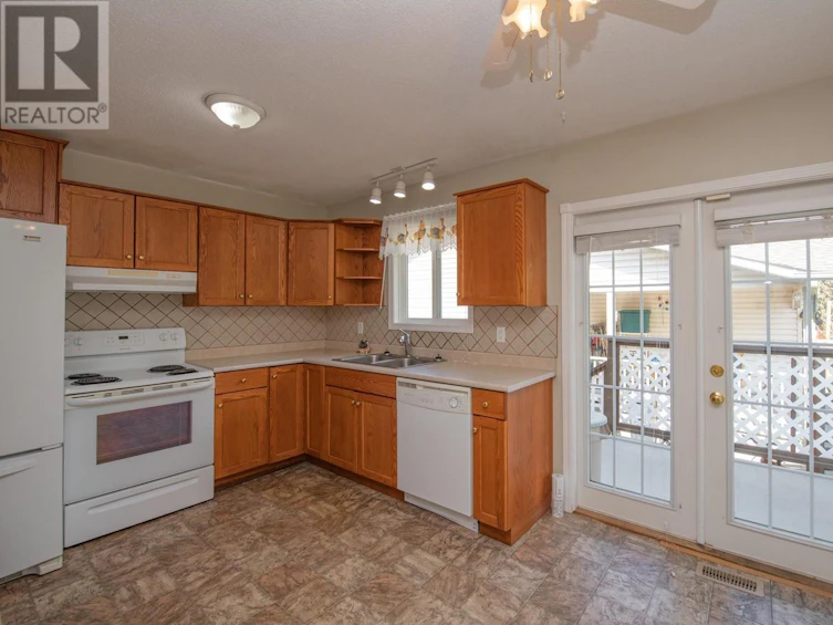 6627 Longacre Drive, Vernon, BC, V1H 1H9 - 37