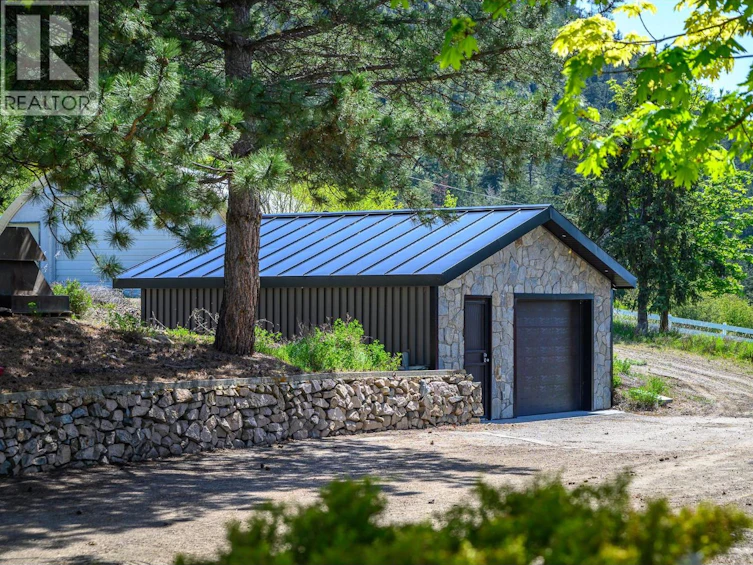 8399 Bench Row Road, Vernon, BC, V1H 1H3 - 26