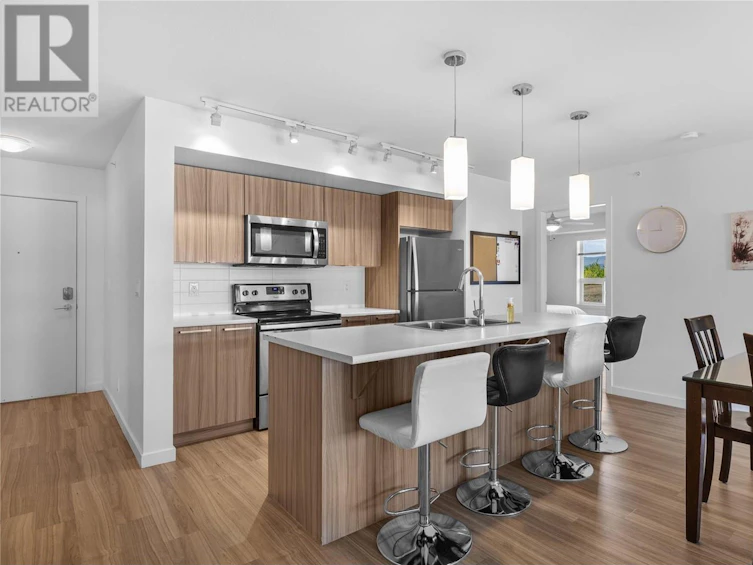 PH6-881 Academy Way, Kelowna, BC, V1V 0A2 - 15