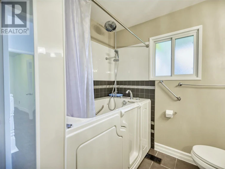811 91st Street, Osoyoos, BC, V0H 1V1 - 11