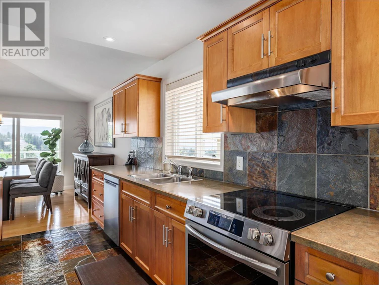 3936 Sunset Ranch Drive, Kelowna, BC, V1X 7X8 - 12
