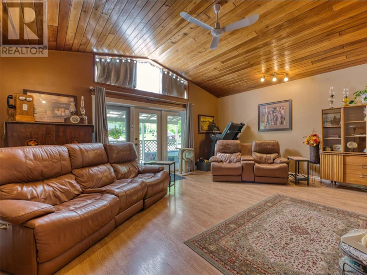 7885 Alpine Road, West Kelowna, BC, V1Z 3V4 - 12