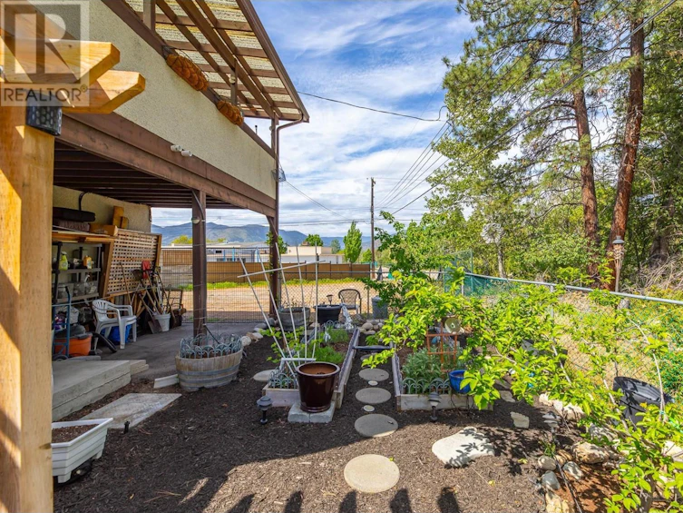 100-180 Mcpherson Crescent, Penticton, BC, V2A 2N8 - 3
