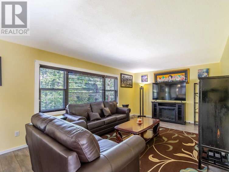 100-180 Mcpherson Crescent, Penticton, BC, V2A 2N8 - 5