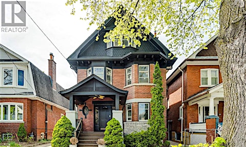 8 Lauder Avenue, Toronto, ON, M6H 3E3