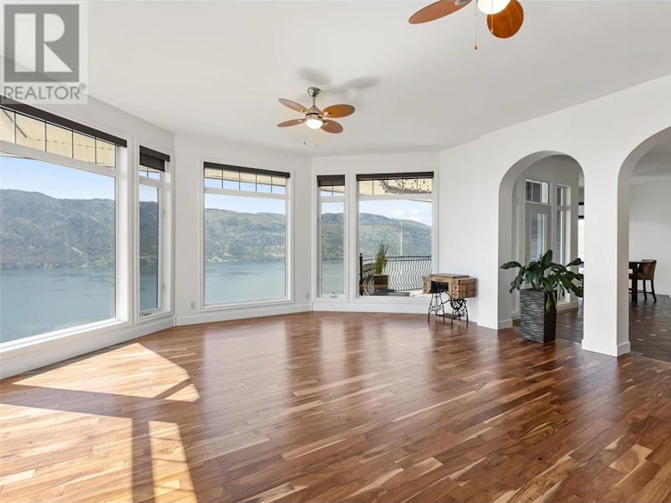 10340 Nighthawk Road, Lake Country, BC, V4V 2K7 - 10