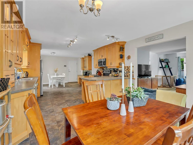 7982 South Victoria Road, Summerland, BC, V0H 1Z2 - 10
