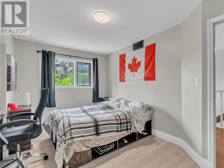 7982 South Victoria Road, Summerland, BC, V0H 1Z2 - 17