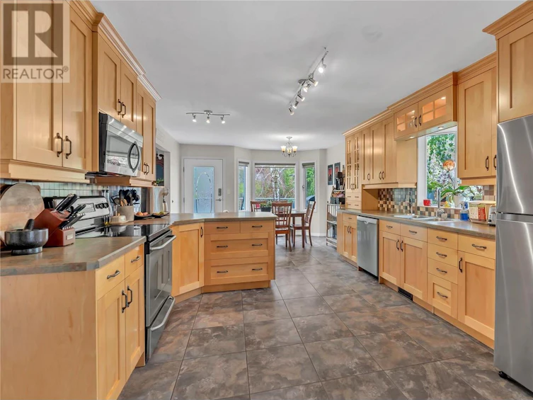 7982 South Victoria Road, Summerland, BC, V0H 1Z2 - 3