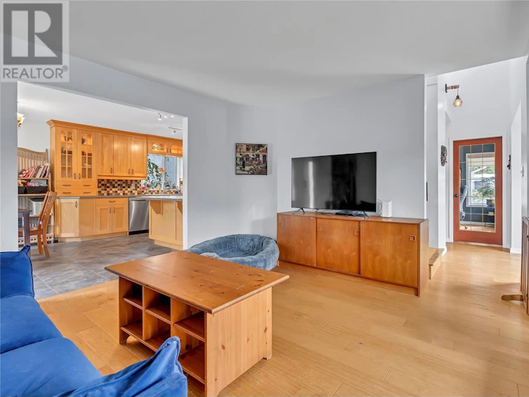 7982 South Victoria Road, Summerland, BC, V0H 1Z2 - 14