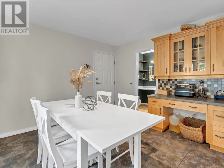 7982 South Victoria Road, Summerland, BC, V0H 1Z2 - 7