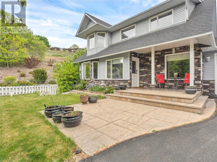 7982 South Victoria Road, Summerland, BC, V0H 1Z2