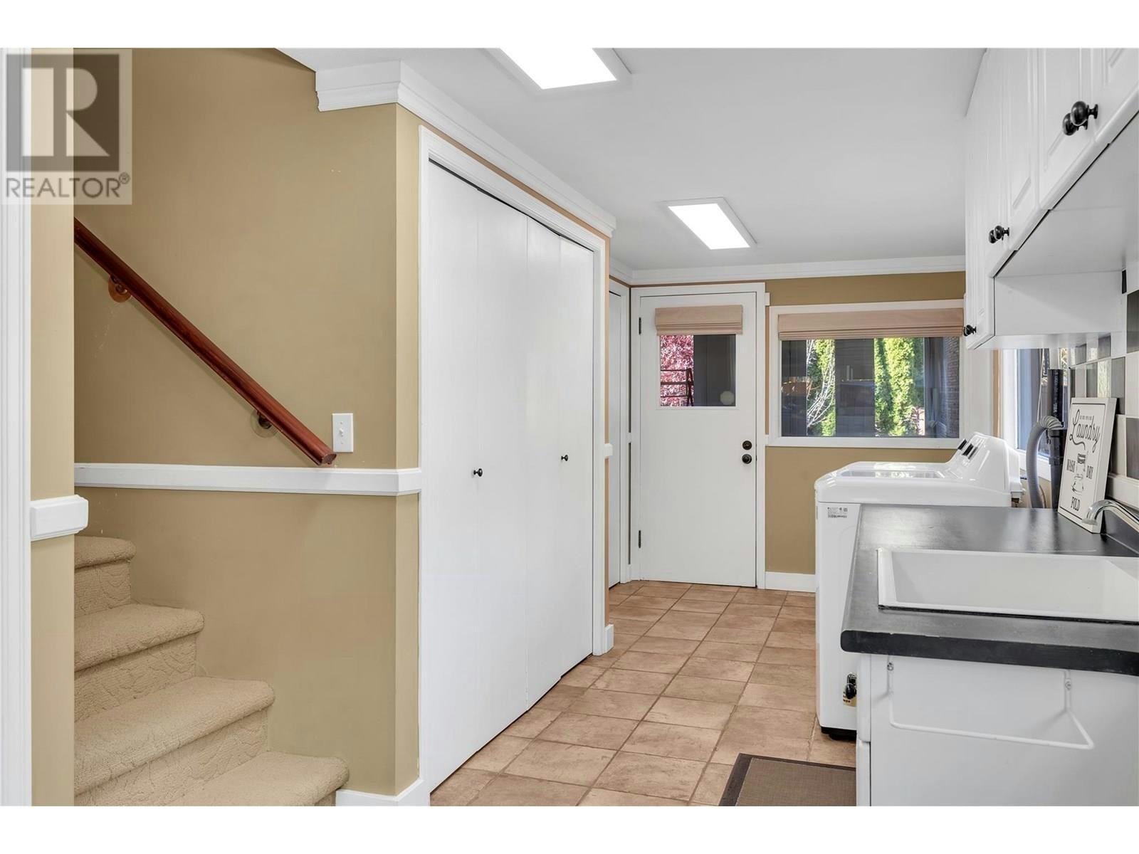 863 Coronado Crescent, Kelowna, BC, V1W 2K3 - 20