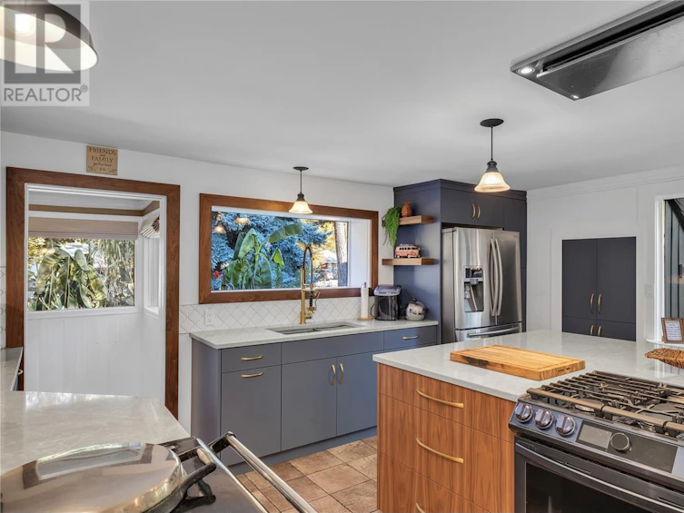 863 Coronado Crescent, Kelowna, BC, V1W 2K3 - 14