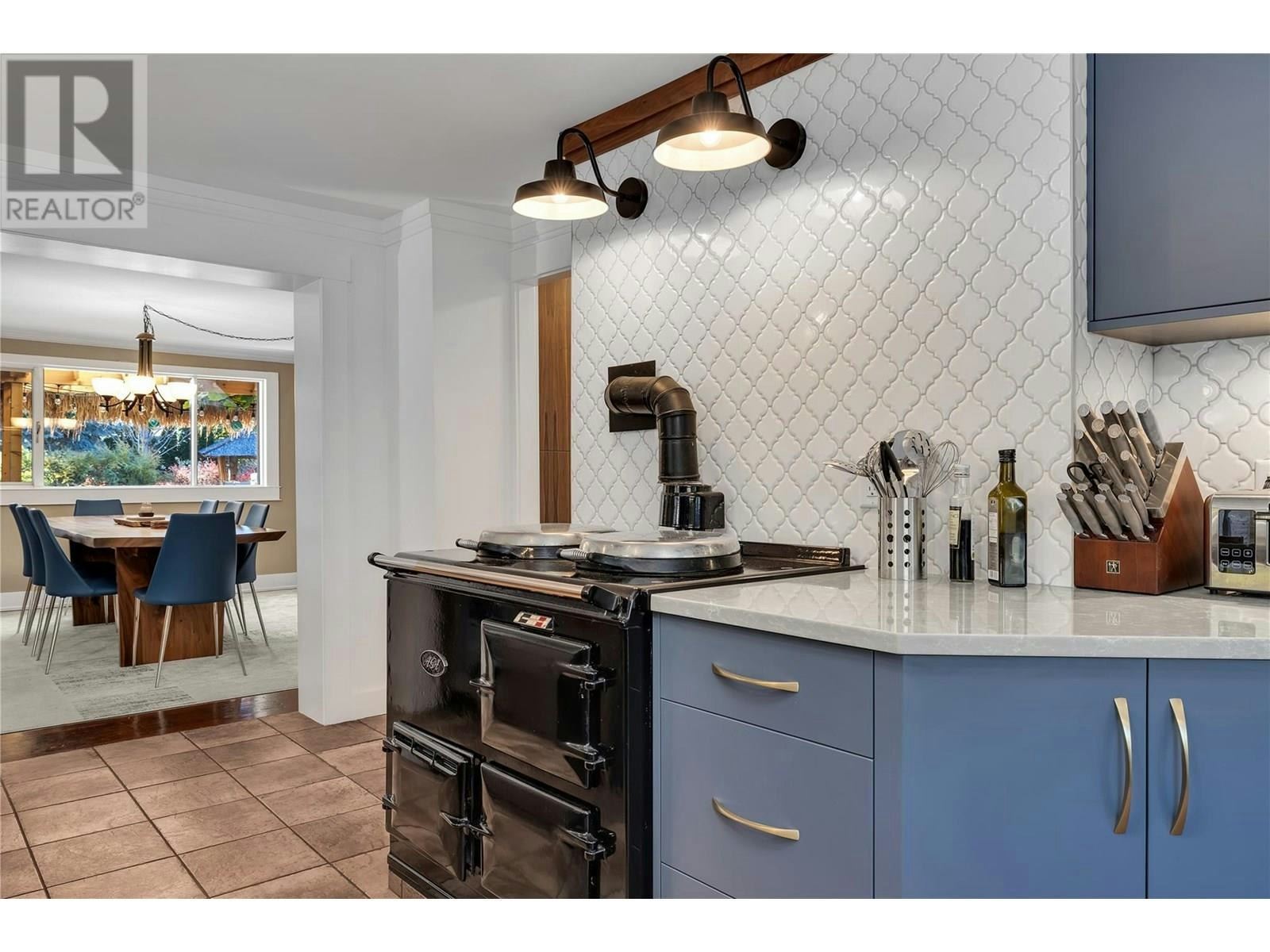 863 Coronado Crescent, Kelowna, BC, V1W 2K3 - 16