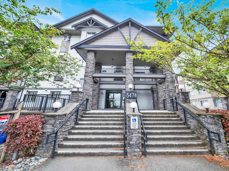 306-5474 198, Langley, BC, V3A 1G2