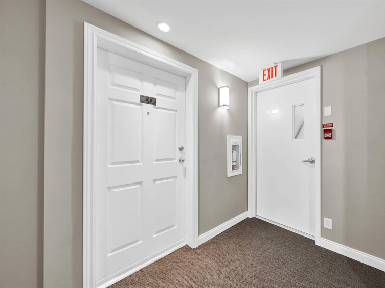 306-5474 198, Langley, BC, V3A 1G2 - 23