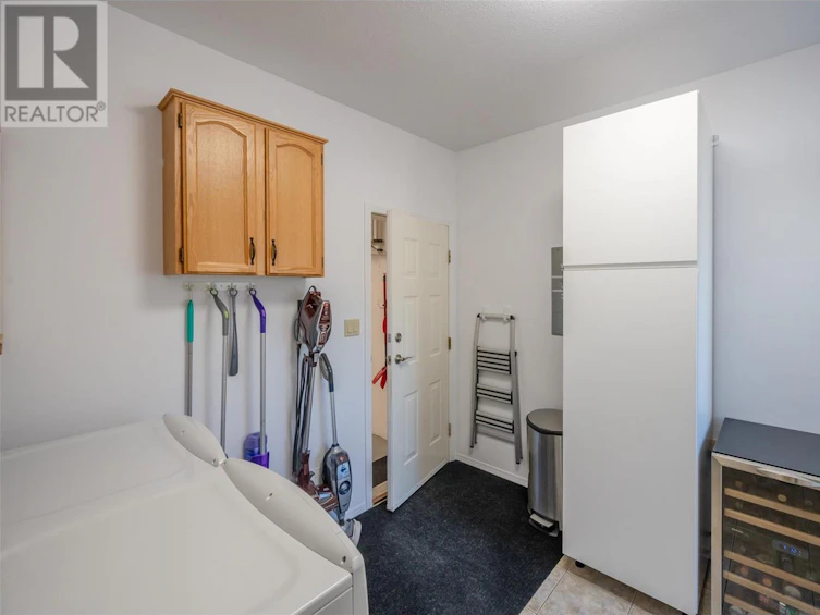 24-3096 South Main Street, Penticton, BC, V2A 8C2 - 34