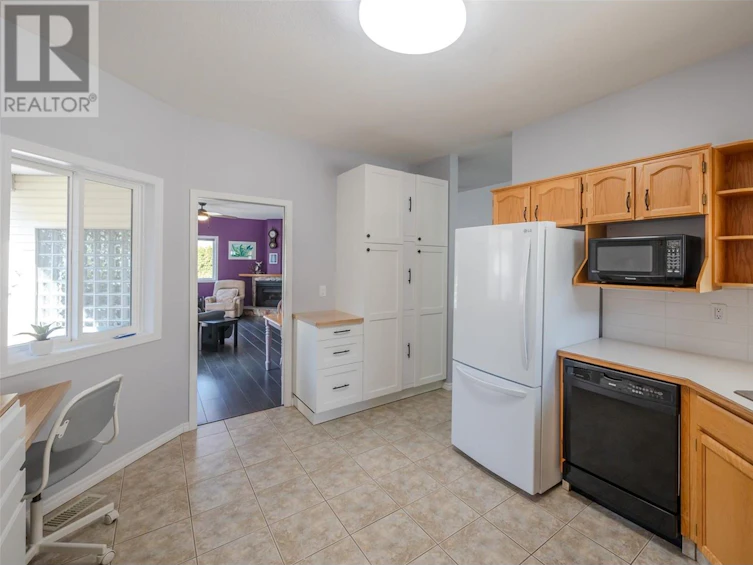 24-3096 South Main Street, Penticton, BC, V2A 8C2 - 14