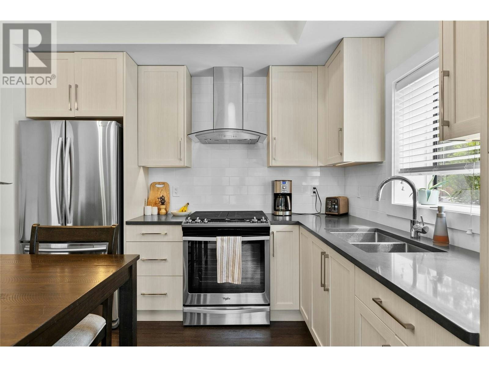 121-4380 Lakeshore Road, Kelowna, BC, V1W 5N3 - 6