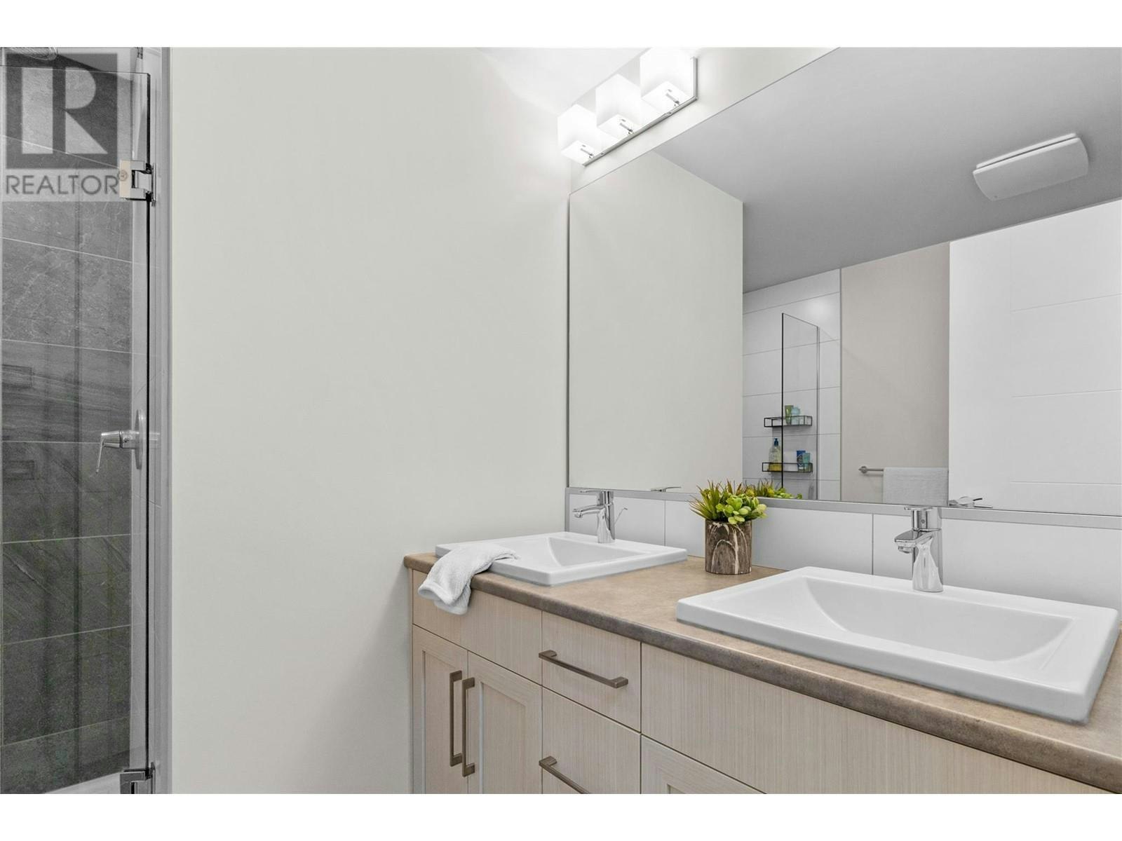 121-4380 Lakeshore Road, Kelowna, BC, V1W 5N3 - 21