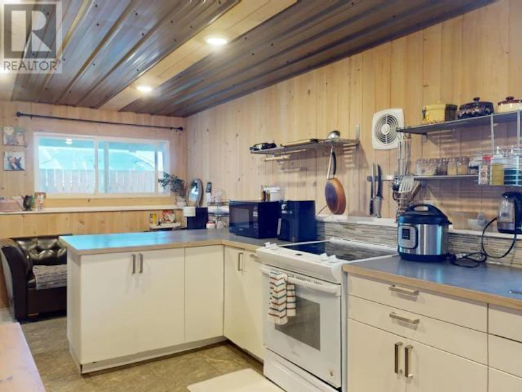 7105 Hazelton Street, Powell River, BC, V8A 1P7 - 27