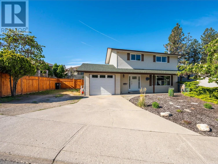 1626 Carmi Avenue, Penticton, BC, V2A 6M8 - 2